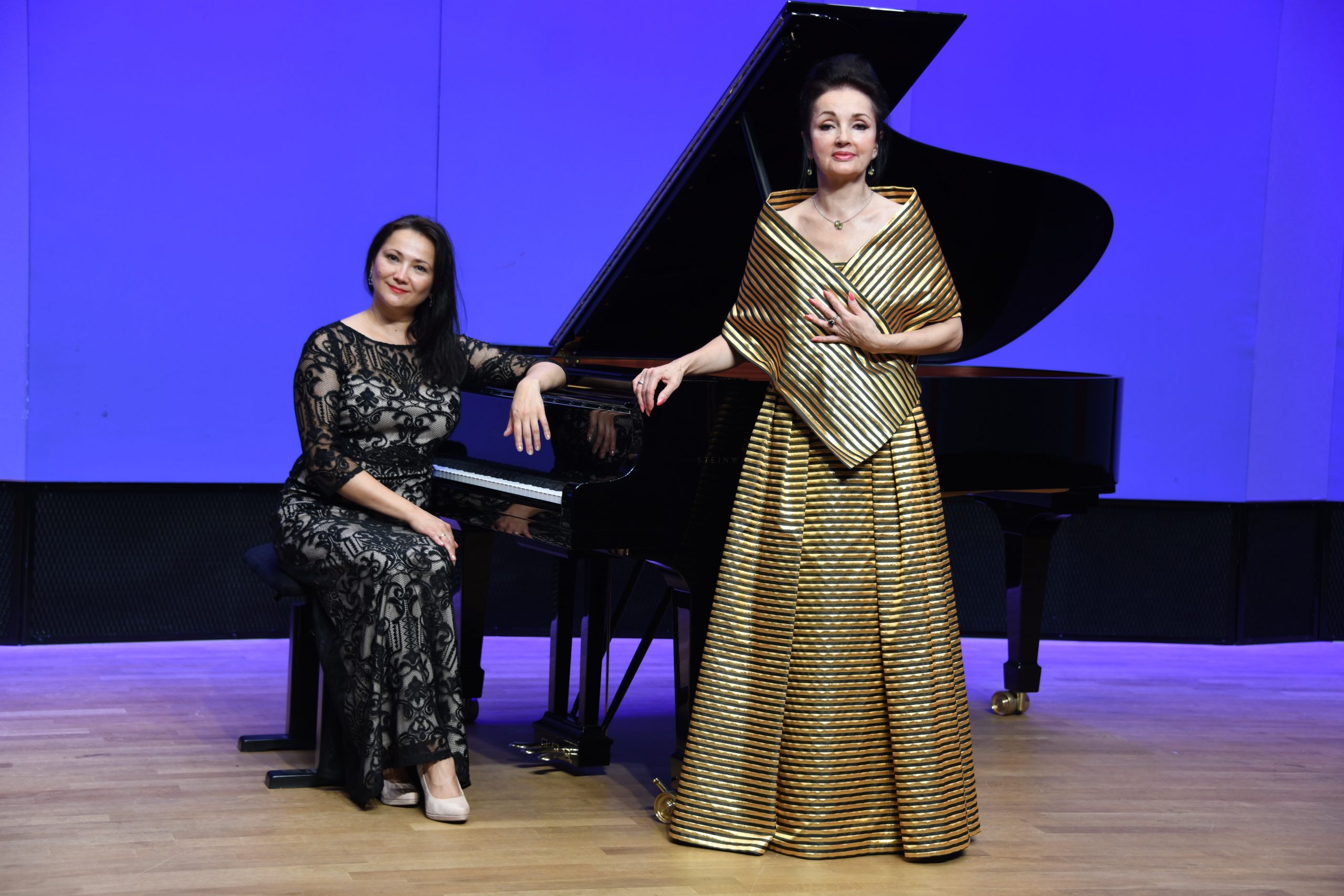 Svetlana Katchour und Tatjana Funk im Konzertsaal